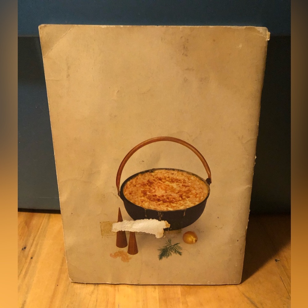 3/$20 Campbell’s Soup “Wonderful Ways with Soup” Booklet - Picture 2 of 3